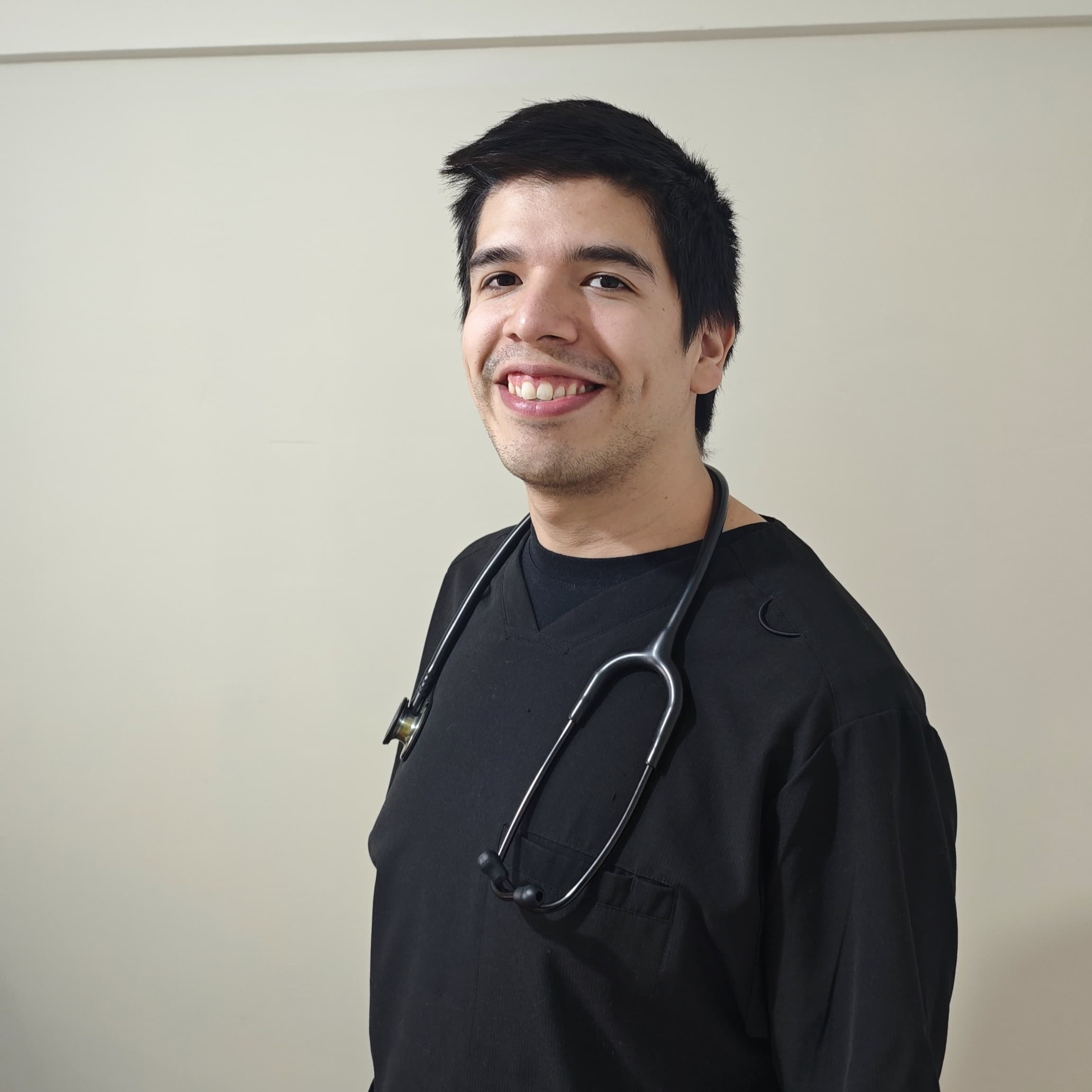 Dr. Santiago Arriagada - Veterinario